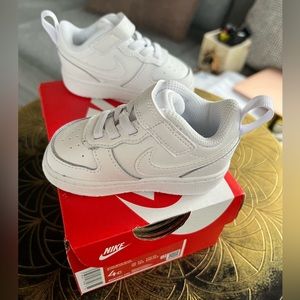 Nike Court Borough Low 2 Infant/Toddler Shoes in Triple White - NWT